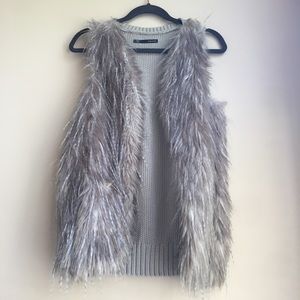 EUC Maurices fur vest